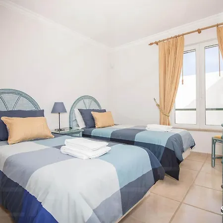Apartamento Andrea Apartment *